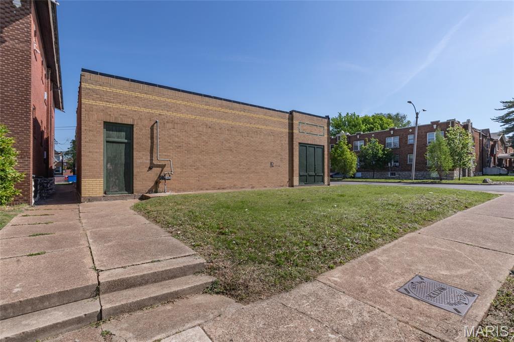 Grand Gravois Park - Commercial Sale