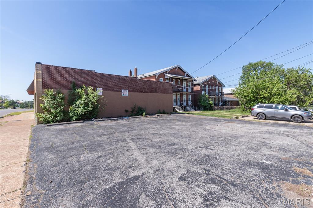 Grand Gravois Park - Commercial Sale