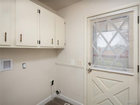 Tiny photo for 10636 Roanna Lane, St Louis, MO 63128 (MLS # 26018802)