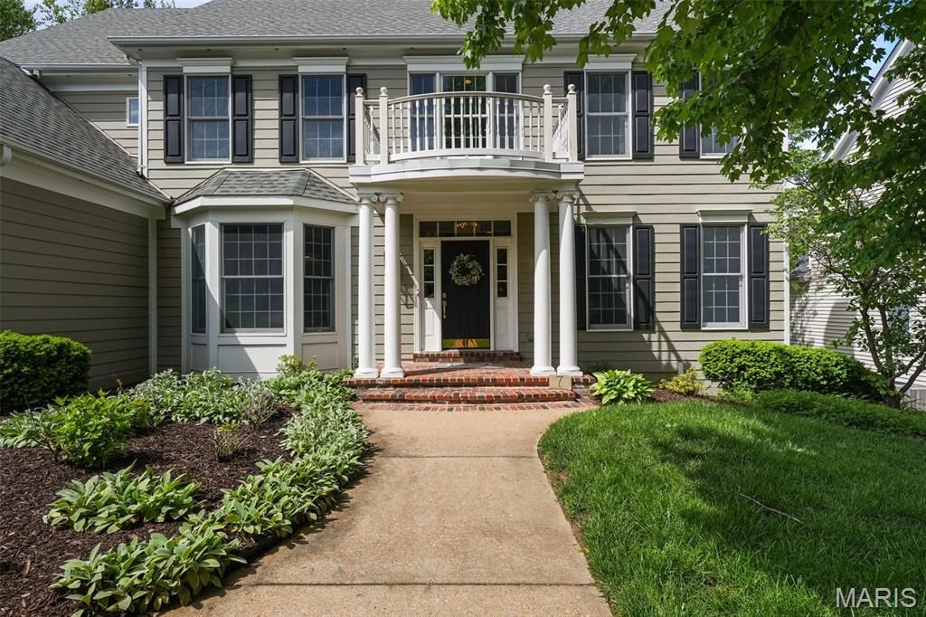 Photo of 7 Flynn Forest Lane, Glendale, MO 63122 (MLS # 26025680)