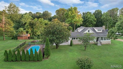 17125 Old Jamestown Road Florissant MO 63034