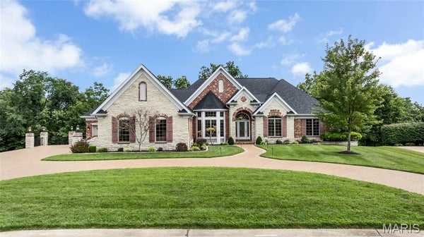 4030 AUSTIN DR, SAINT CHARLES, MO 63304 - Image 0eaa4436c12dbcf0dbb50df948d41350/3696671928