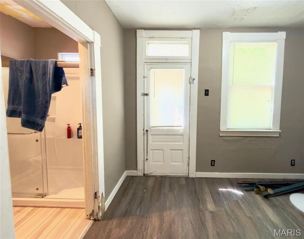 Photo of 739 Regina Avenue, St Louis, MO 63125 (MLS # 26024455)