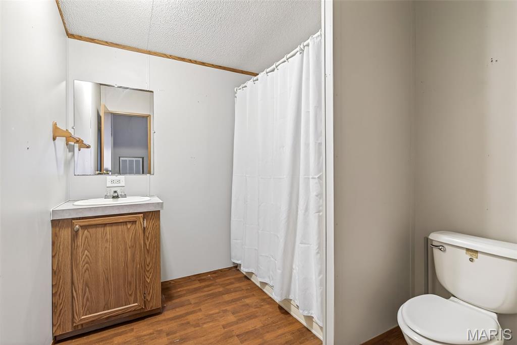 Valle Lake 01 - Residential