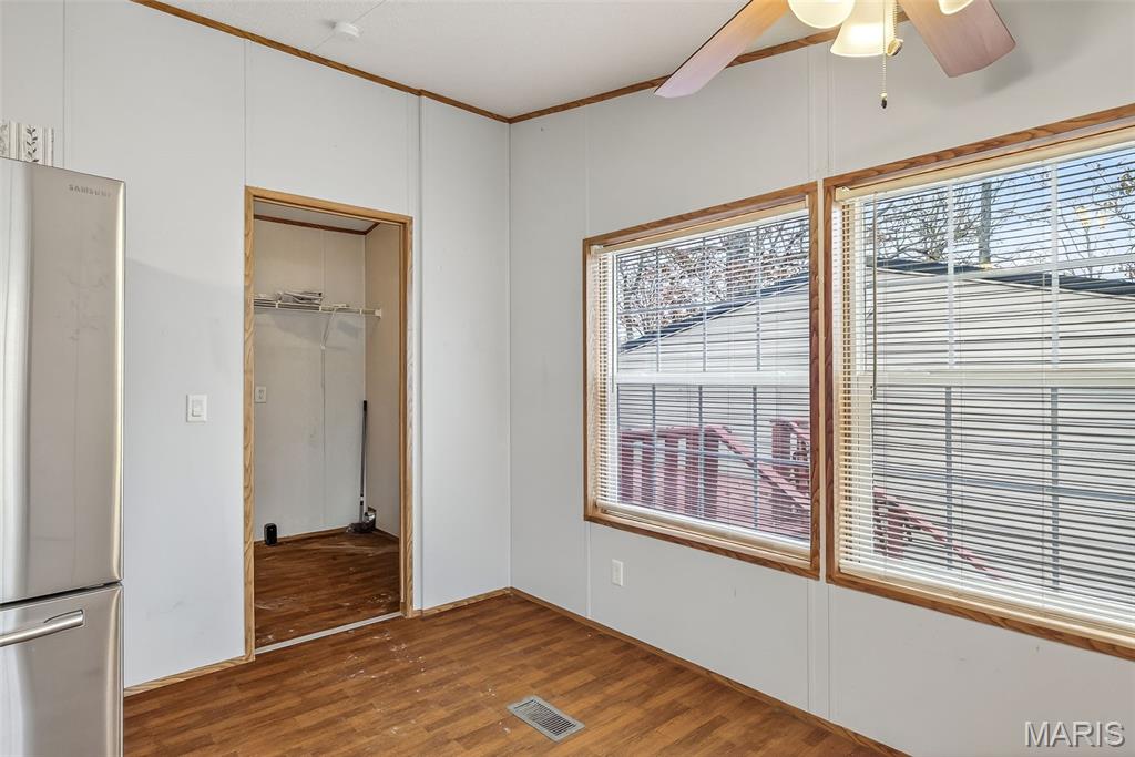 Valle Lake 01 - Residential