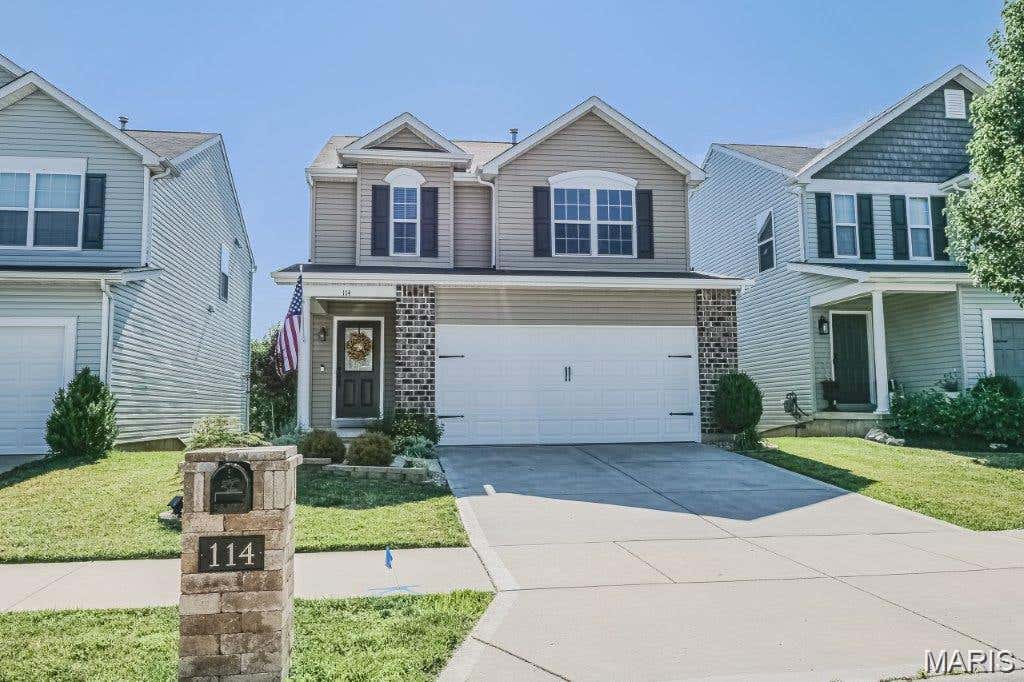 Photo of 114 Shire Drive, Lake Saint Louis, MO 63367 (MLS # 26037192)