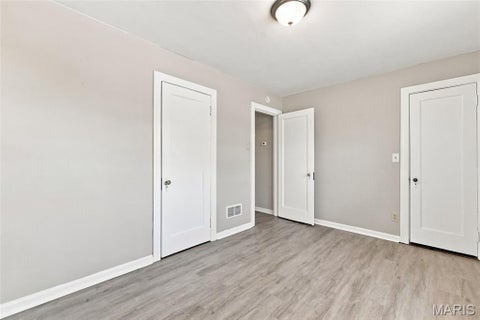 Tiny photo for 350 N New Florissant Road, St Louis, MO 63031 (MLS # 26057265)
