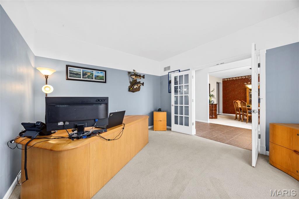 2033 Montclair Manor Drive