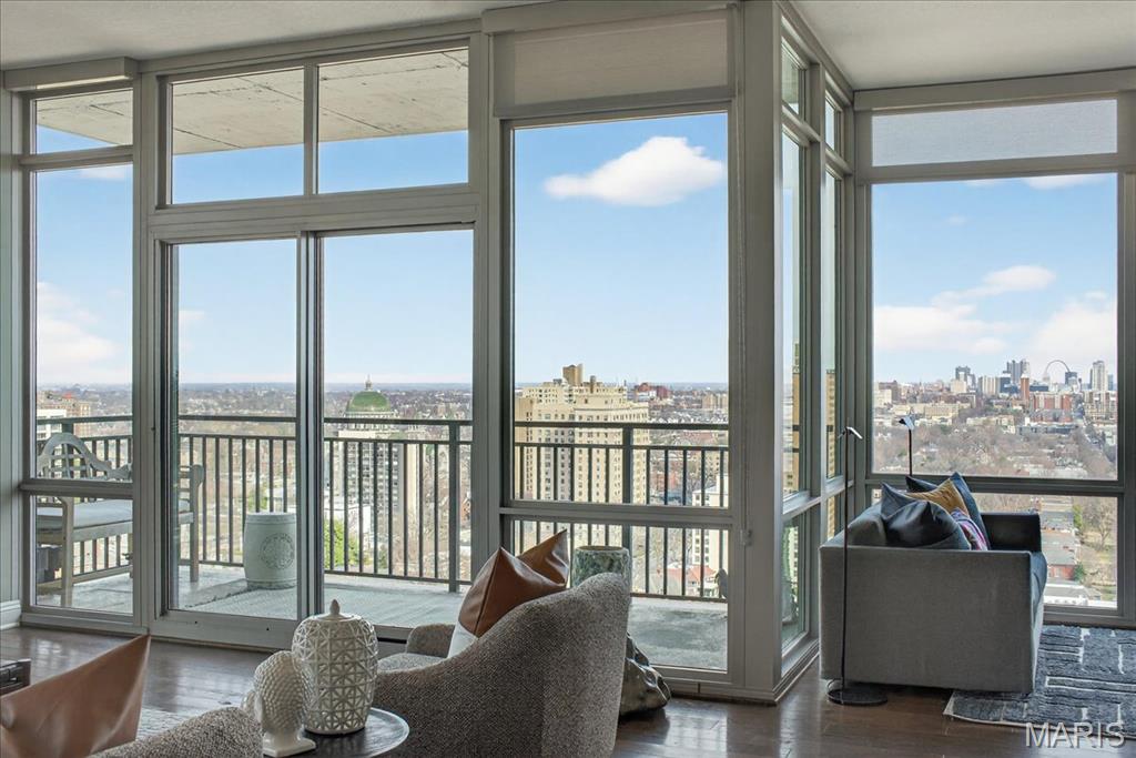 Park East Tower - Residential