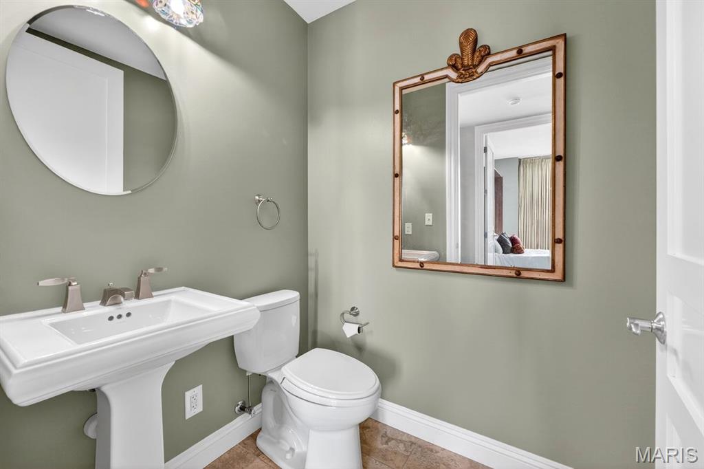 Park East Tower - Residential