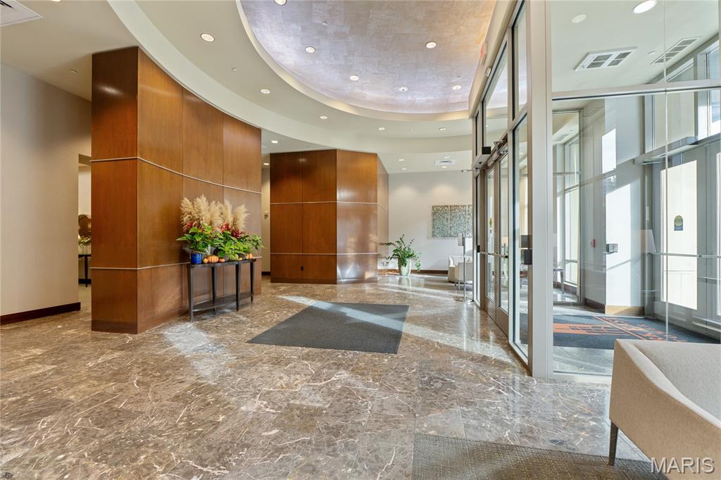 Park East Tower - Residential