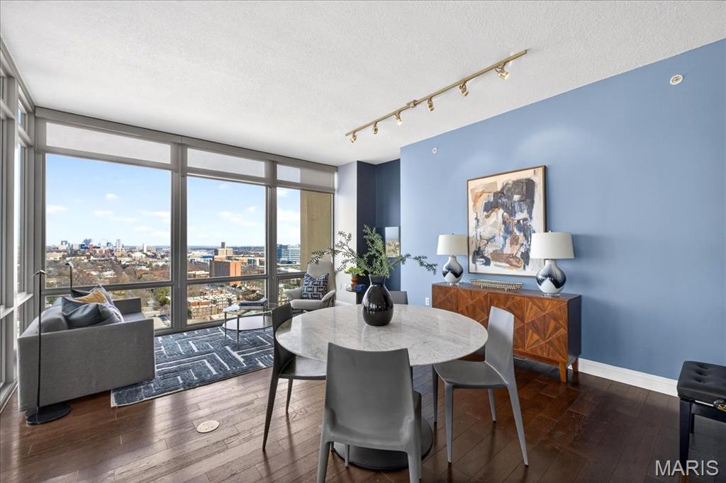 Park East Tower - Residential