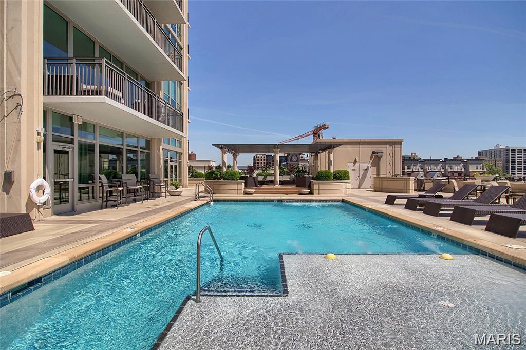 Park East Tower - Residential