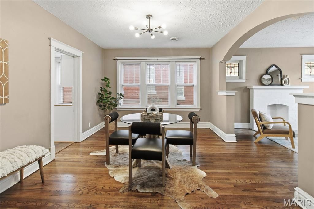 Photo of 4947 Murdoch Avenue, St Louis, MO 63109 (MLS # 26014174)