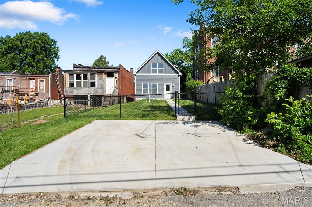 St Louis Commons Add - Residential
