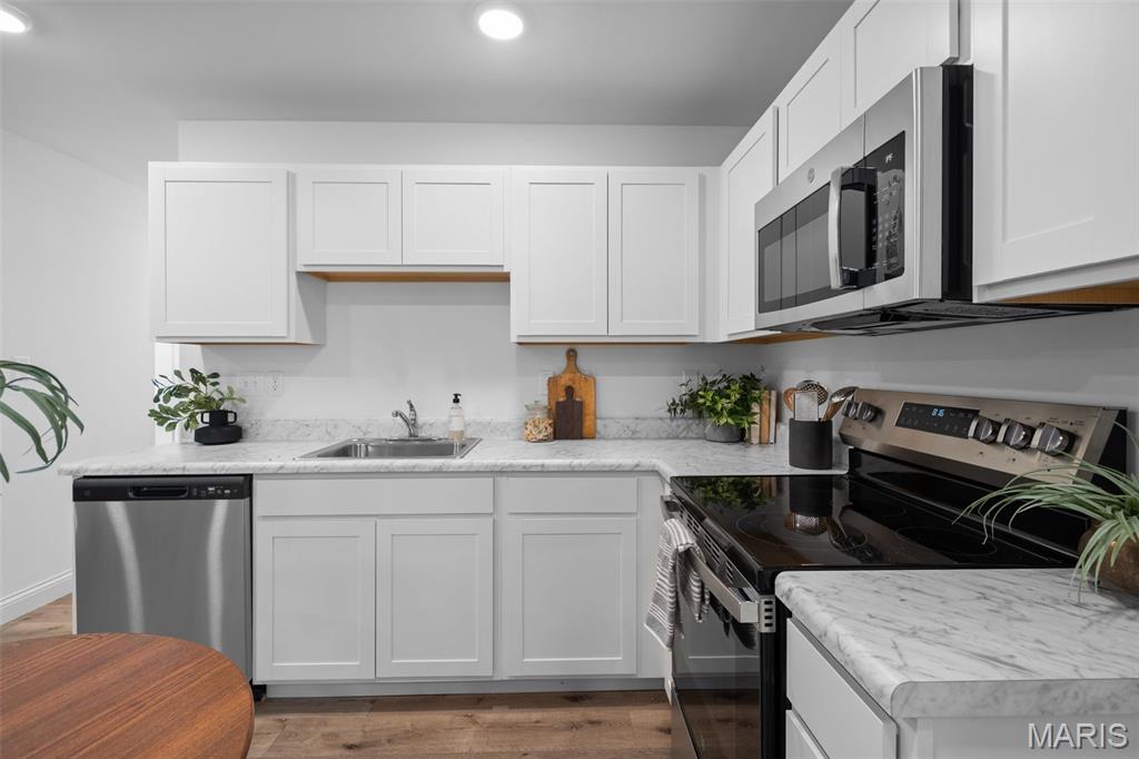 St Louis Commons Add - Residential