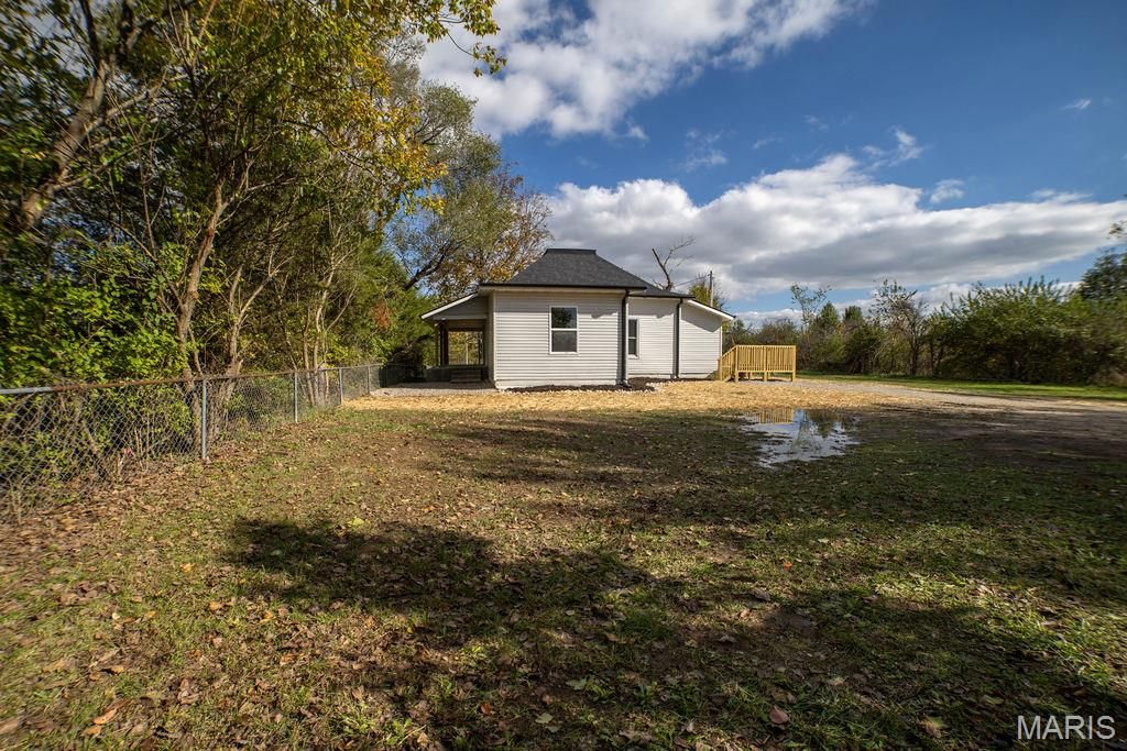 Photo of 18042 Highway 32, Lebanon, MO 65536 (MLS # 25073617)