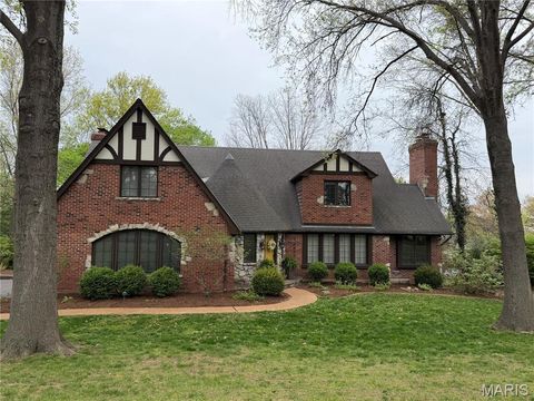 Photo of 12673 Alswell Lane, St Louis, MO 63128 (MLS # 26023434)