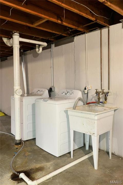 Tiny photo for 220 Chamberlin Drive, Ballwin, MO 63021 (MLS # 26004058)