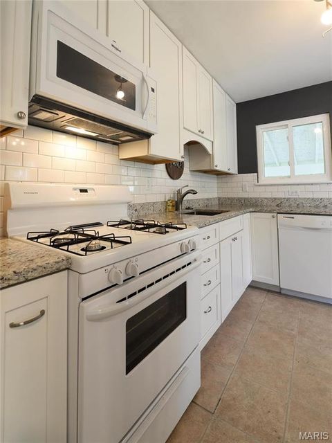 Tiny photo for 220 Chamberlin Drive, Ballwin, MO 63021 (MLS # 26004058)