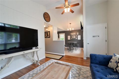 Tiny photo for 220 Chamberlin Drive, Ballwin, MO 63021 (MLS # 26004058)