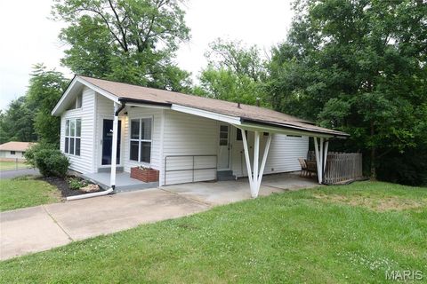 Tiny photo for 220 Chamberlin Drive, Ballwin, MO 63021 (MLS # 26004058)
