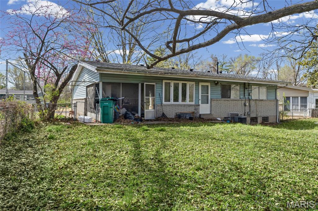 Hathaway Manor 16 - Residential