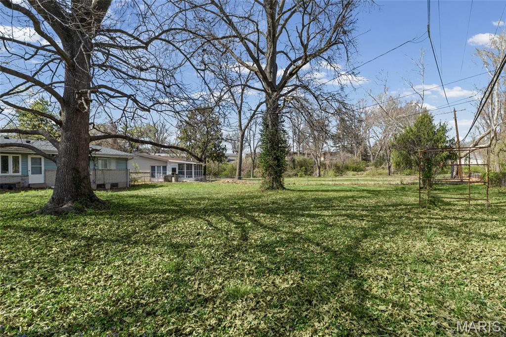 Hathaway Manor 16 - Residential