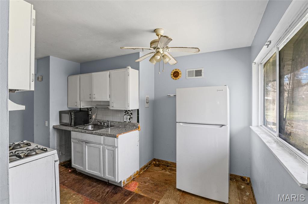 Hathaway Manor 16 - Residential