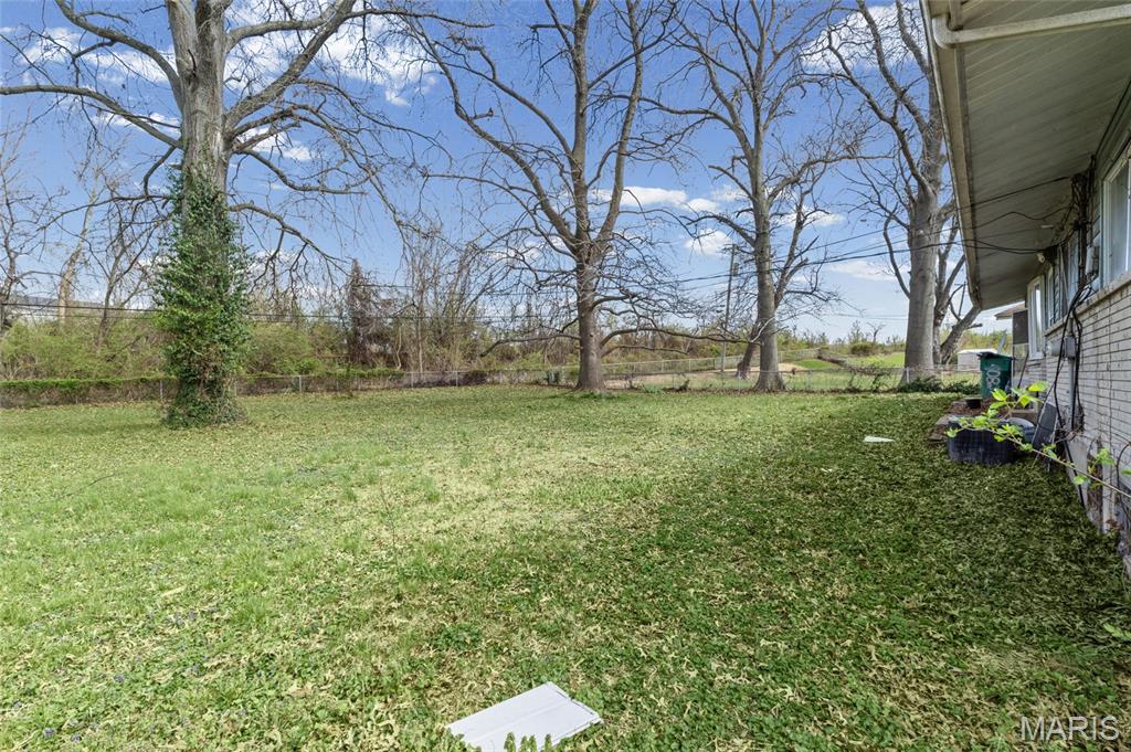 Hathaway Manor 16 - Residential