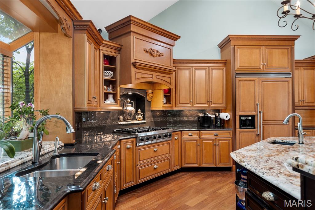 Ballas Courts - Residential