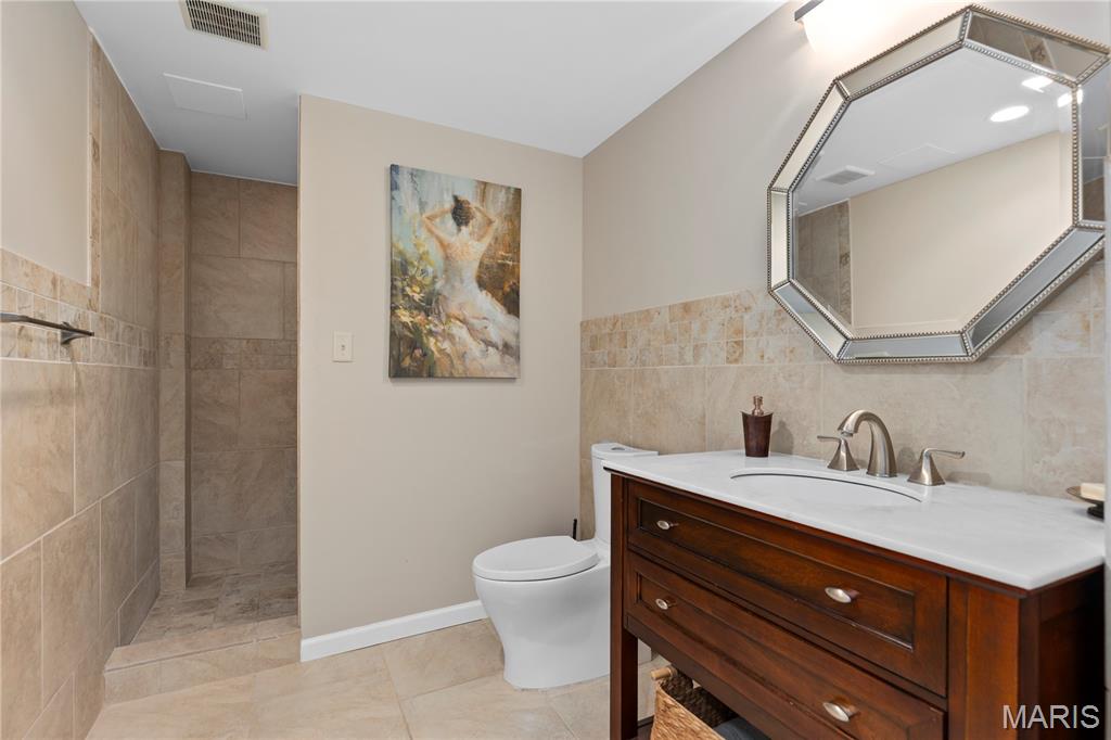 Ballas Courts - Residential