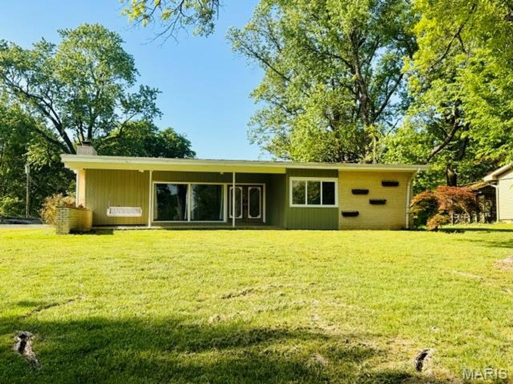 Photo of 2618 Melrose Avenue, Cape Girardeau, MO 63701 (MLS # 26024788)