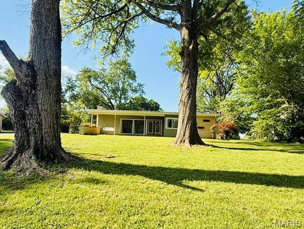 Photo of 2618 Melrose Avenue, Cape Girardeau, MO 63701 (MLS # 26024788)