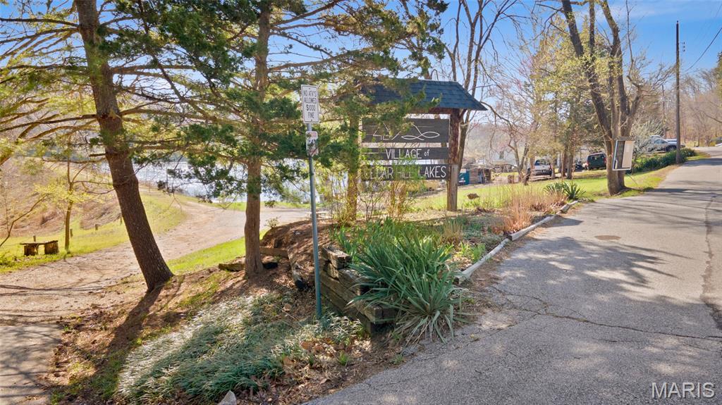 Cedar Hill Lakes 01 - Land