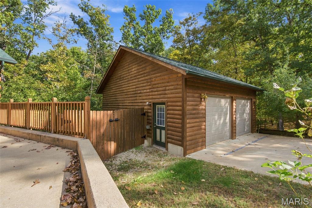 10 Cedar Fork Court