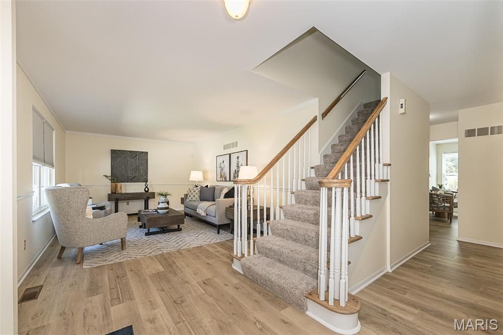 Photo of 716 Reinke Road, Ballwin, MO 63021 (MLS # 26029589)