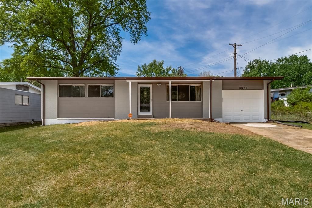 Photo of 10269 Dacey Drive, Dellwood, MO 63136 (MLS # 26024750)