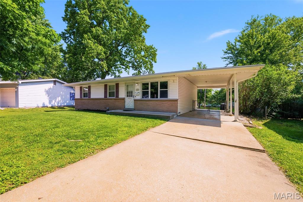 709 Riderwood Drive