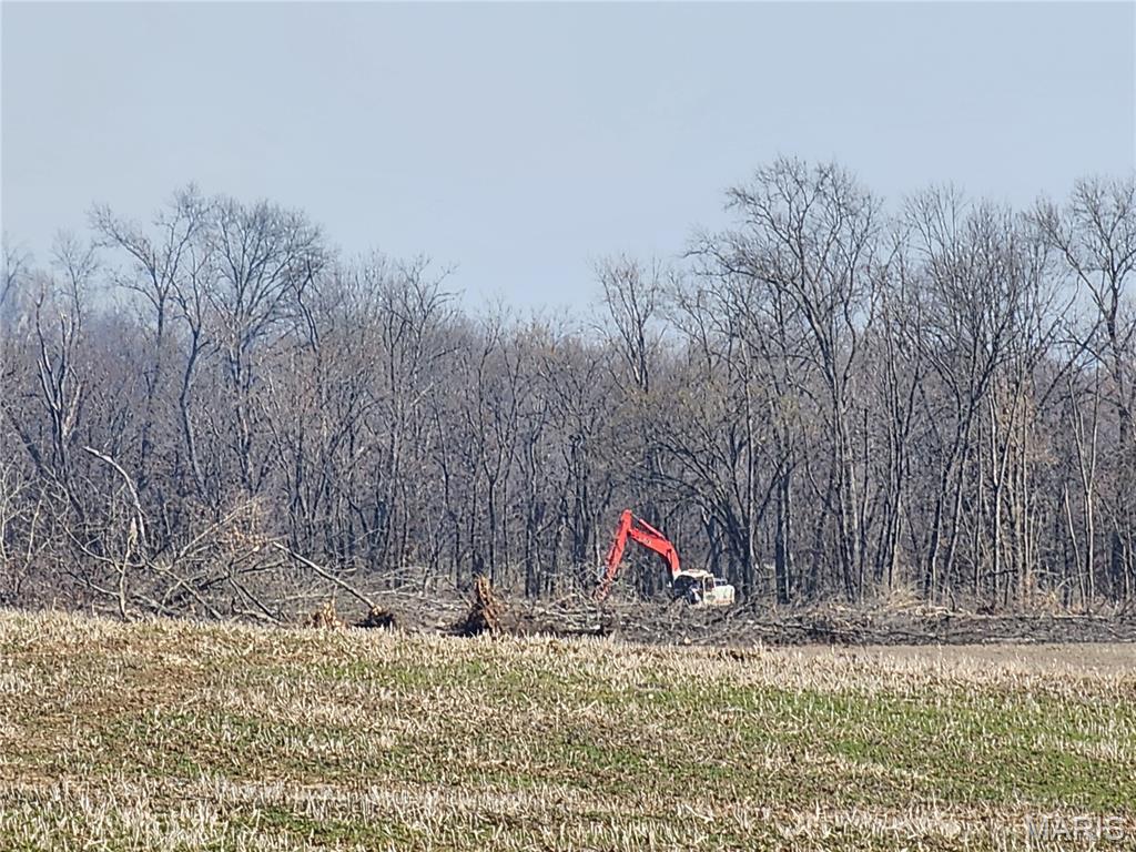 0 E Hwy 61 Outer Rd (1-5 Ac Lots)