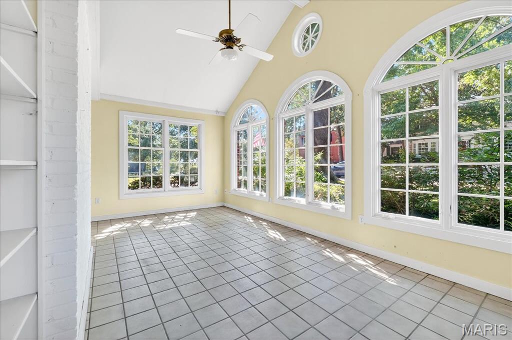 Warson Woods, Missouri 63122, United States, 4 Bedrooms Bedrooms, ,3 BathroomsBathrooms,Residential,Pending,211795