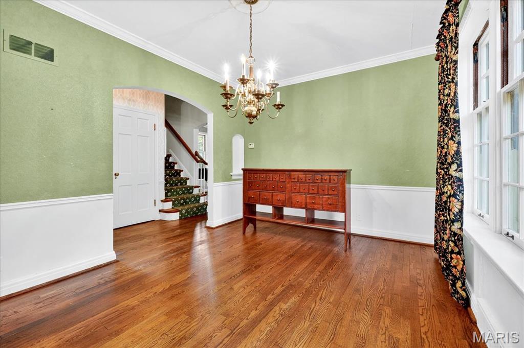 Warson Woods, Missouri 63122, United States, 4 Bedrooms Bedrooms, ,3 BathroomsBathrooms,Residential,Pending,211795