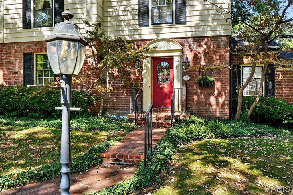 1105 Timberlane Drive