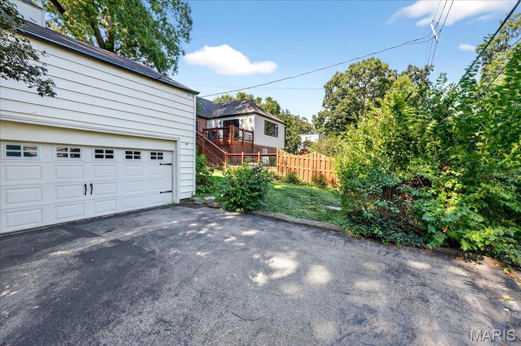 Warson Woods, Missouri 63122, United States, 4 Bedrooms Bedrooms, ,3 BathroomsBathrooms,Residential,Pending,211795