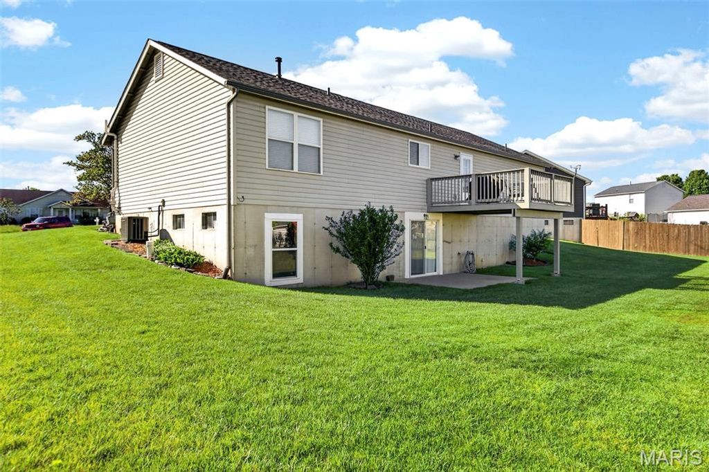 Photo of 40 Double Creek Court, Wentzville, MO 63385 (MLS # 26025641)