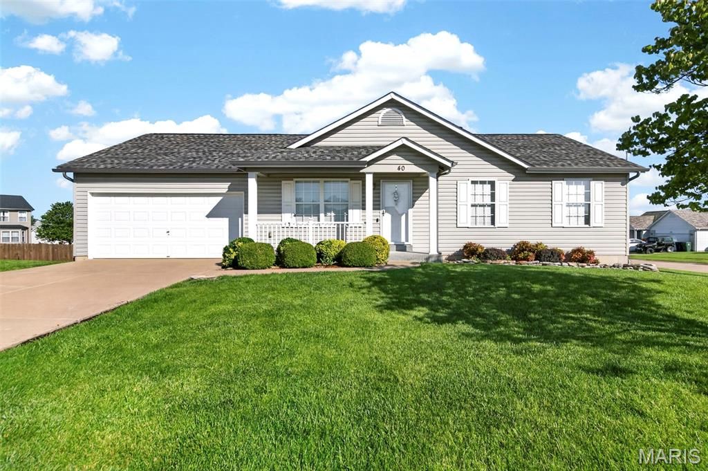 Photo of 40 Double Creek Court, Wentzville, MO 63385 (MLS # 26025641)