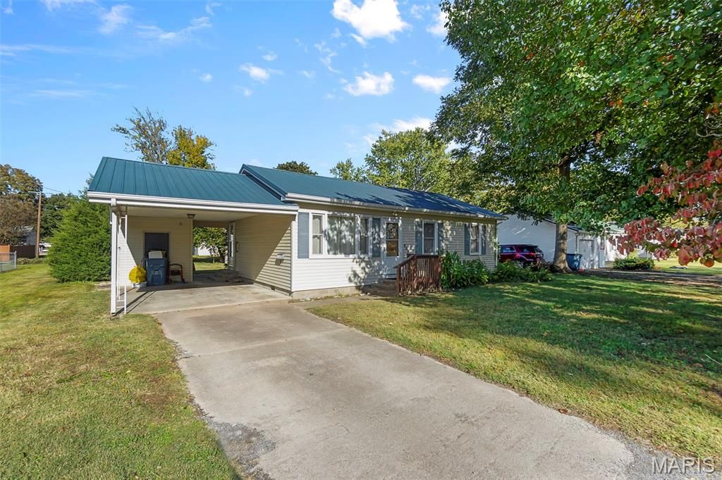 Photo of 209 Easy Street, Chaffee, MO 63740 (MLS # 25073529)