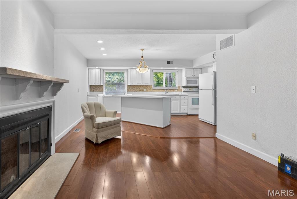 West Hills Condo - Residential