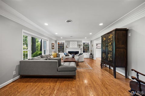 Tiny photo for 2 Middlebrook Lane, Creve Coeur, MO 63141 (MLS # 26049215)