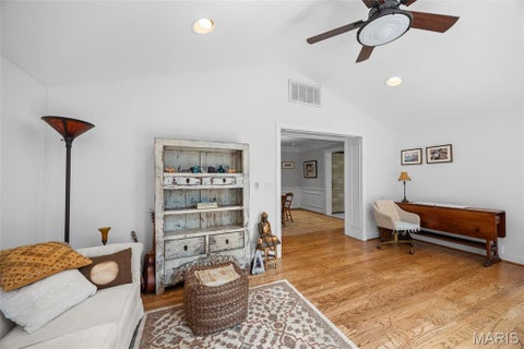 Tiny photo for 2 Middlebrook Lane, Creve Coeur, MO 63141 (MLS # 26049215)